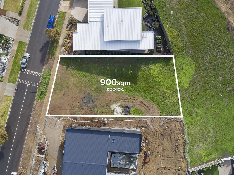 14 Karrakatta Grove, Highton VIC 3216