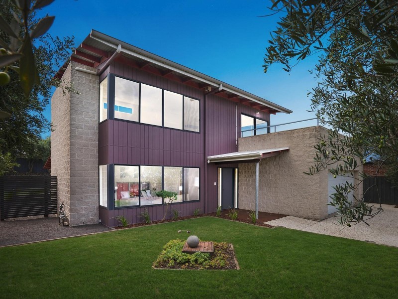 8 Shire Court, Highton VIC 3216