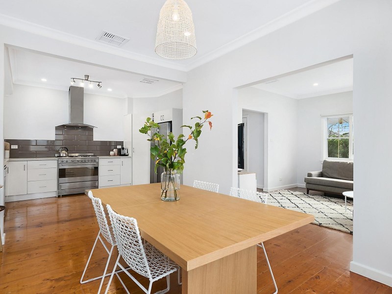 7 Bosanquet Avenue, Newtown VIC 3220