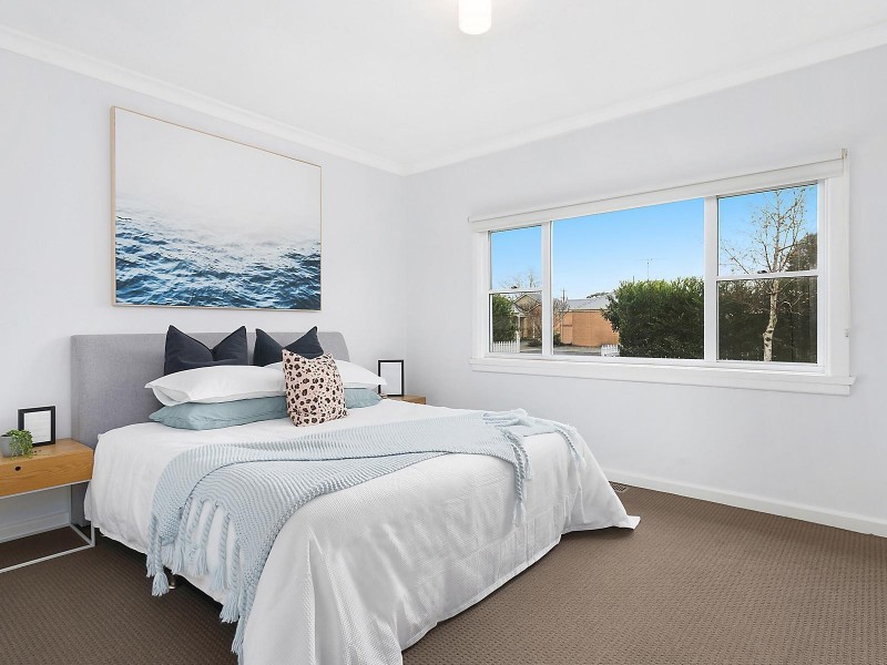 7 Bosanquet Avenue, Newtown VIC 3220