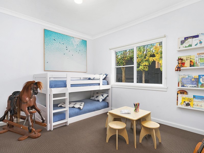 7 Bosanquet Avenue, Newtown VIC 3220