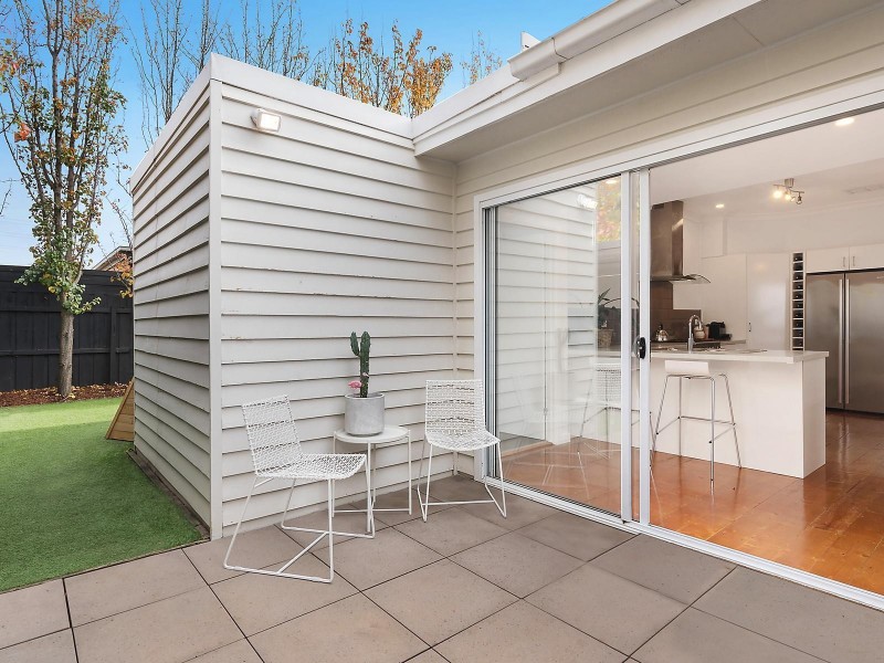 7 Bosanquet Avenue, Newtown VIC 3220