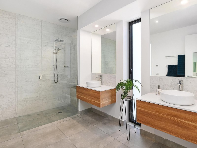 1 Trentwood Drive, Highton VIC 3216