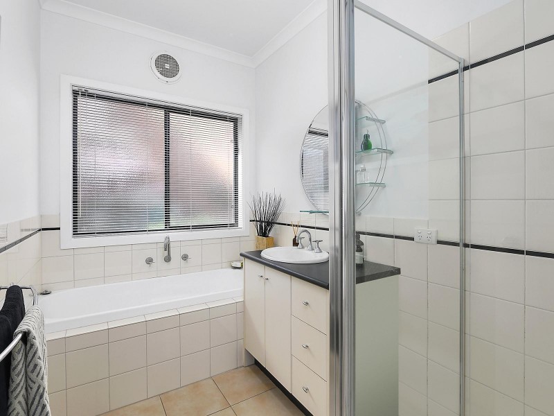 12 Hillary Court, Highton VIC 3216