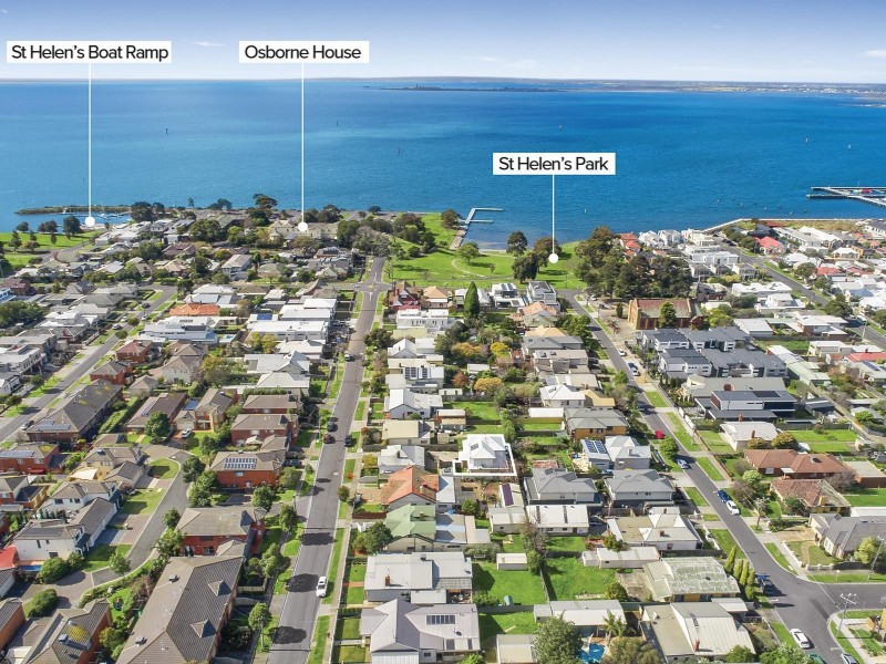 2/14 Bay Street, Rippleside VIC 3215