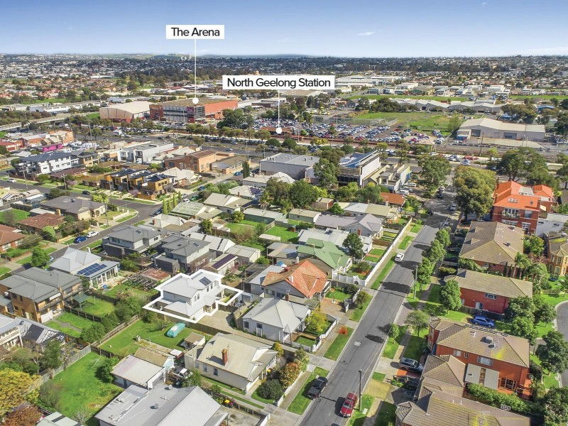 2/14 Bay Street, Rippleside VIC 3215