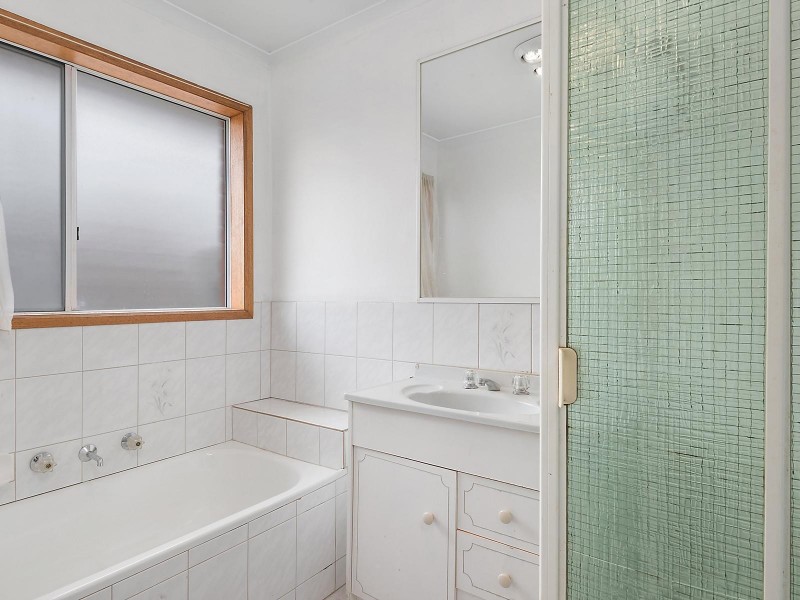 2 Wesona Place, Grovedale VIC 3216