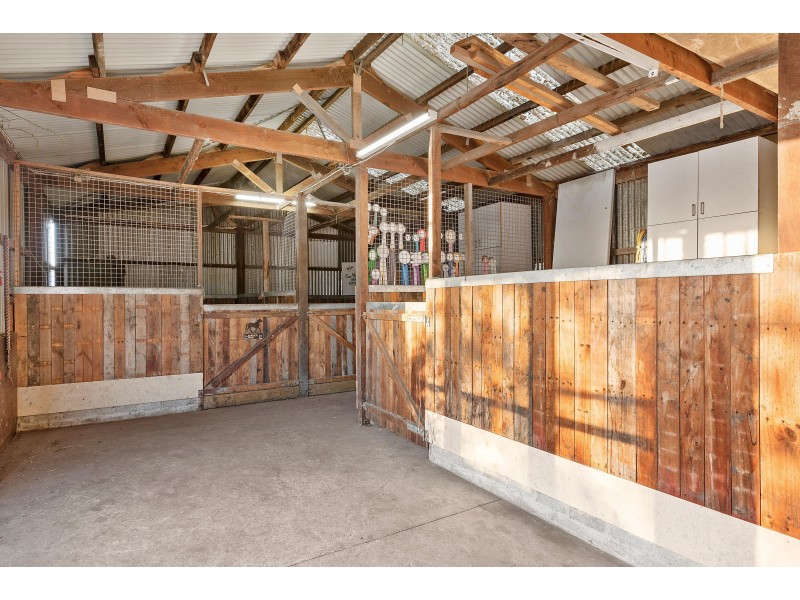 235 Whitcombes Road, Drysdale VIC 3222