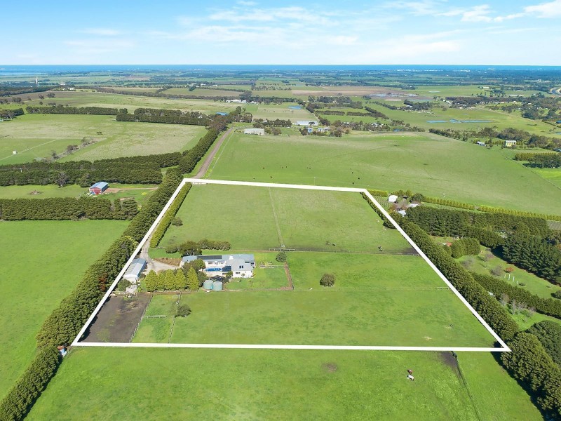 235 Whitcombes Road, Drysdale VIC 3222