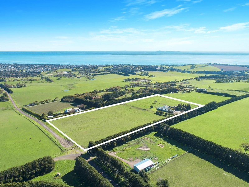 235 Whitcombes Road, Drysdale VIC 3222
