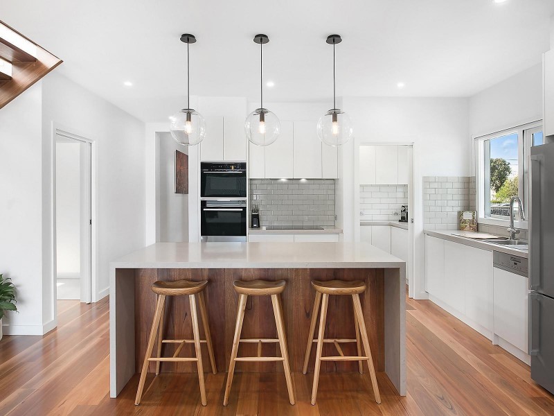 49 Bond Street, Newtown VIC 3220