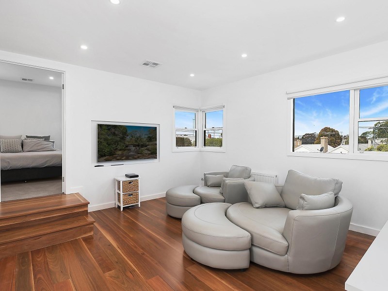 49 Bond Street, Newtown VIC 3220