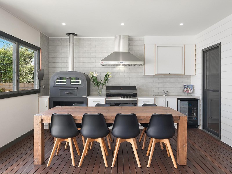 49 Bond Street, Newtown VIC 3220