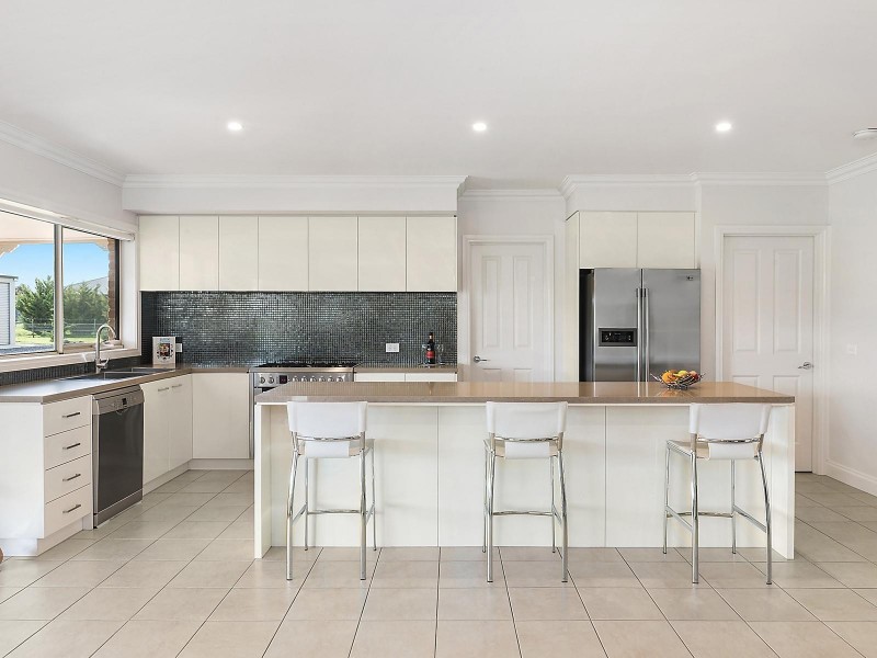 19 Macrossan Avenue, Bannockburn VIC 3331