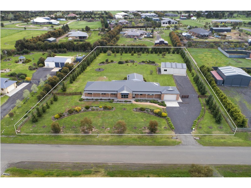 19 Macrossan Avenue, Bannockburn VIC 3331