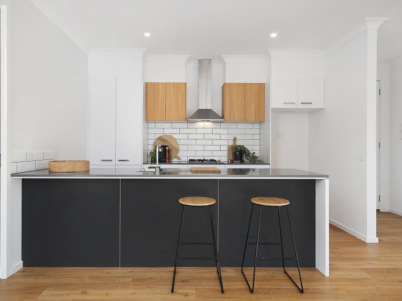 2/49 Bellarine Highway, Newcomb VIC 3219