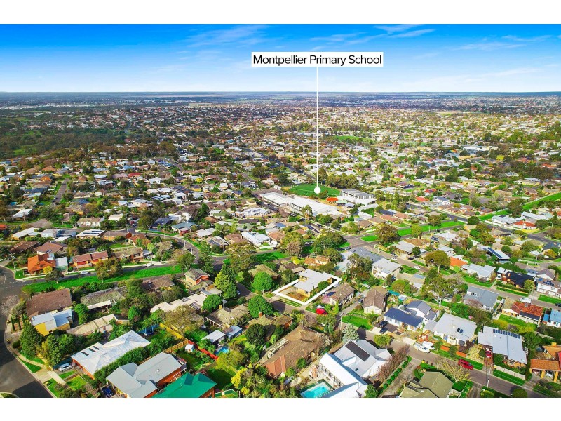35 Reigate Road, Highton VIC 3216