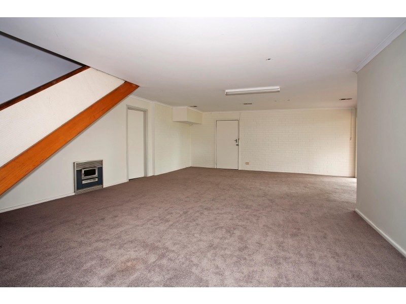35 Reigate Road, Highton VIC 3216