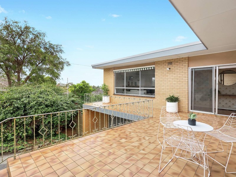 35 Reigate Road, Highton VIC 3216
