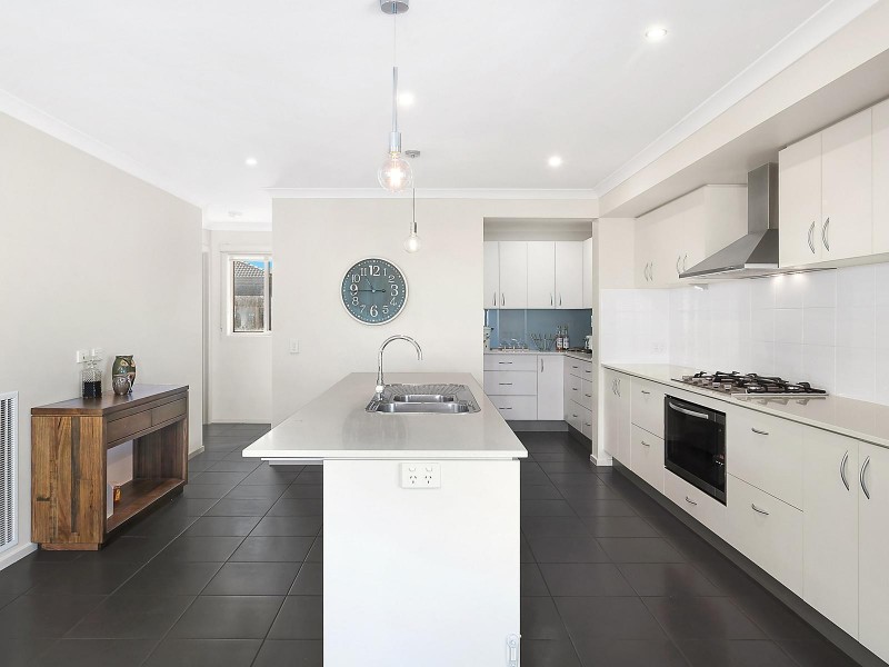 14 Fairvista Avenue, Leopold VIC 3224