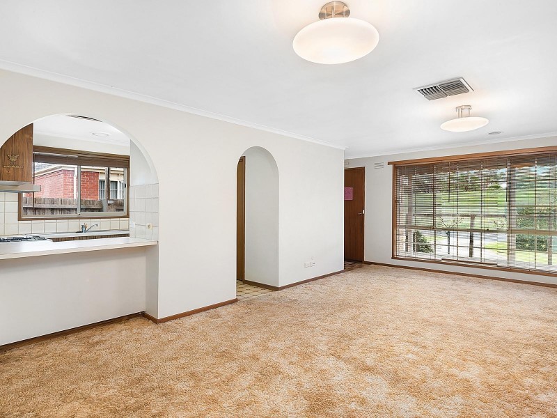 2/10 The Fairway, North Geelong VIC 3215