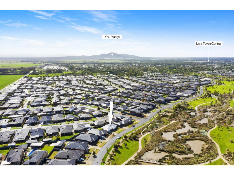 19 Westlakes Boulevard, Lara VIC 3212