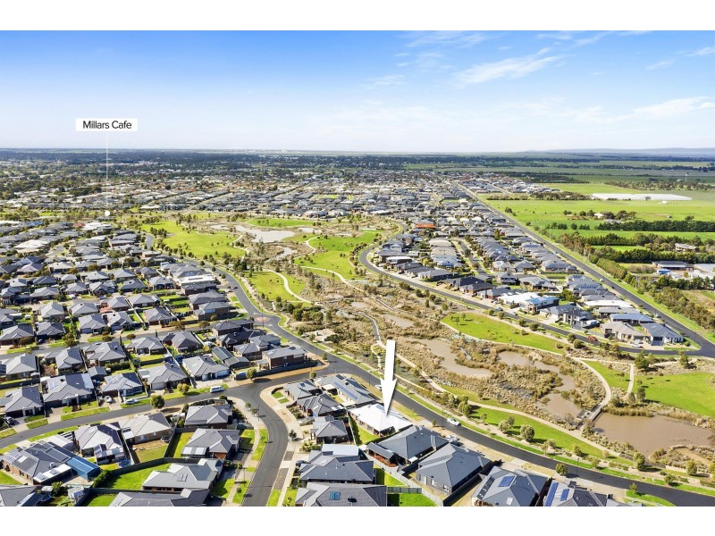 19 Westlakes Boulevard, Lara VIC 3212