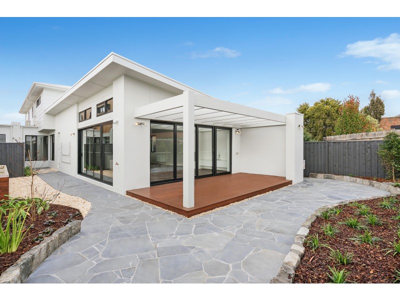 16B Frank Street, Newtown VIC 3220