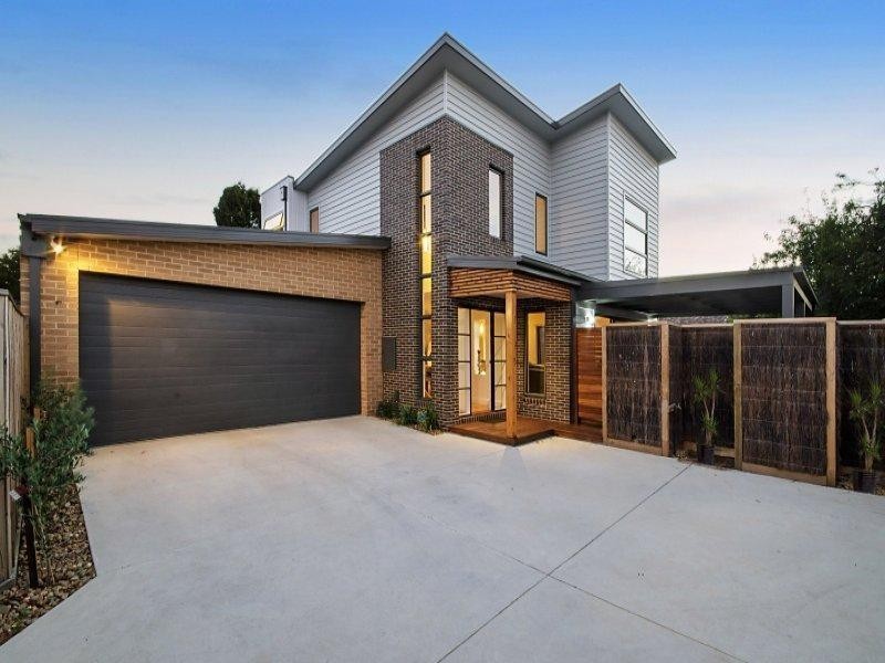 2/10 Fairview Street, Belmont VIC 3216