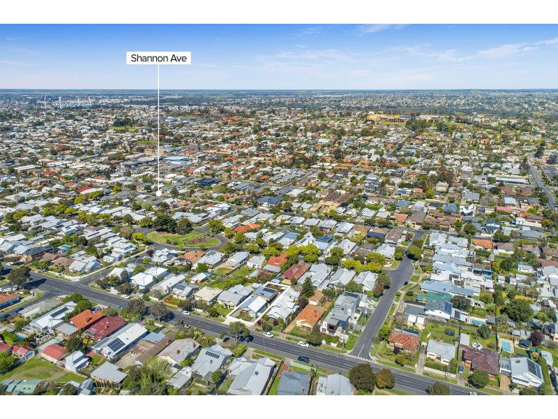 273 Autumn Street, Manifold Heights VIC 3218