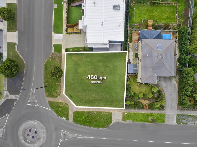 106 Province Boulevard, Highton VIC 3216