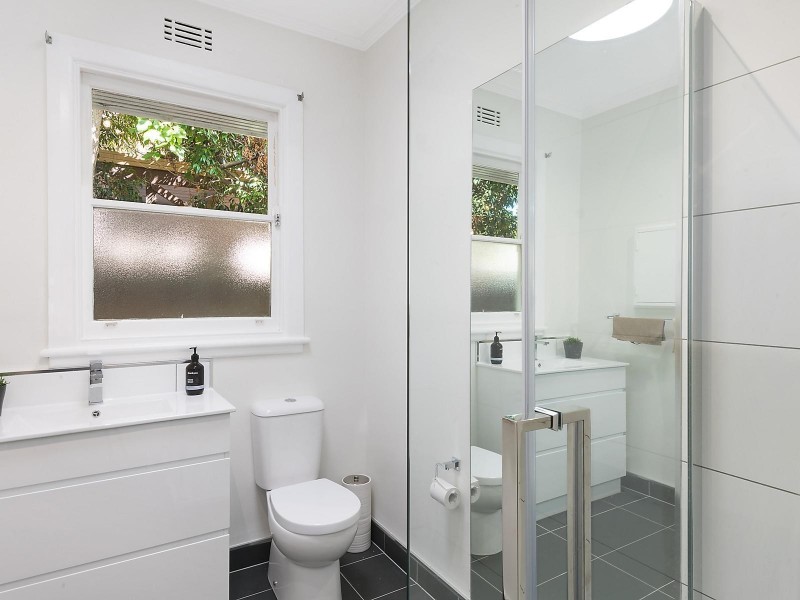 206 Mt Pleasant Road, Highton VIC 3216