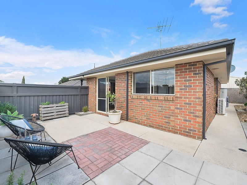 2/7 Param Street, Grovedale VIC 3216