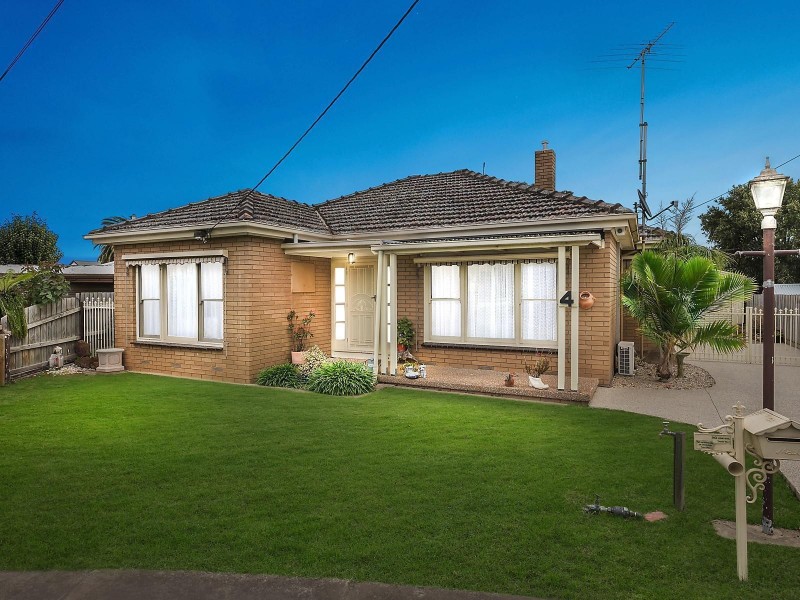 4 Perry Court, Herne Hill VIC 3218
