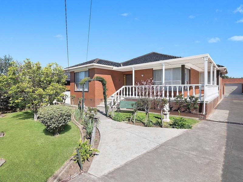 82 Sladen Street, Hamlyn Heights VIC 3215