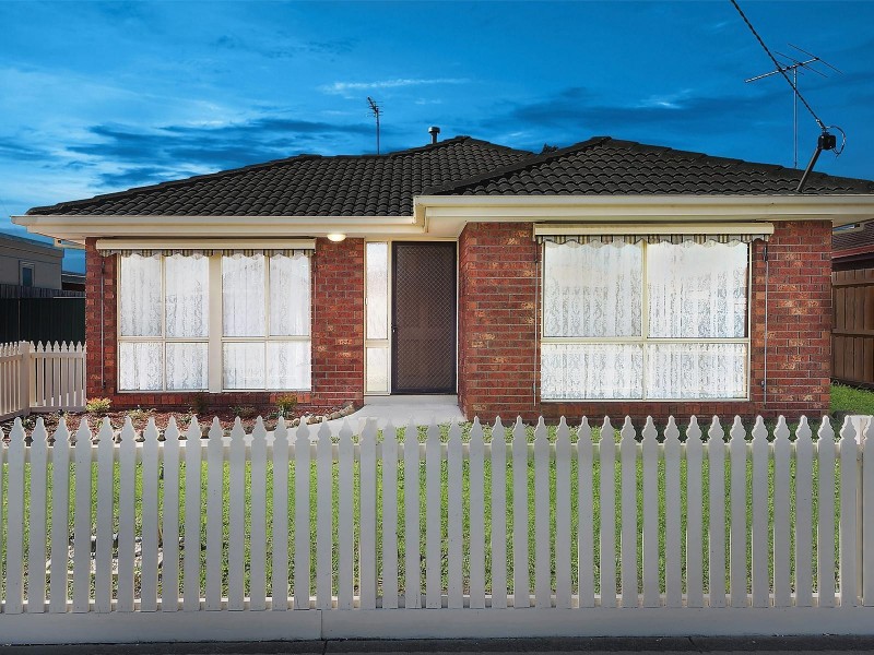 123 Solar Drive, Whittington VIC 3219