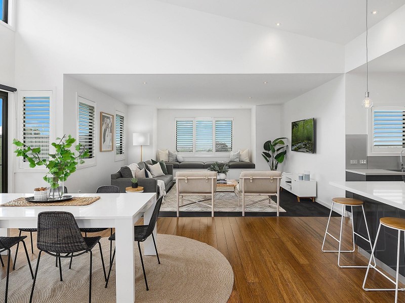 31 Montpellier Drive, Highton VIC 3216