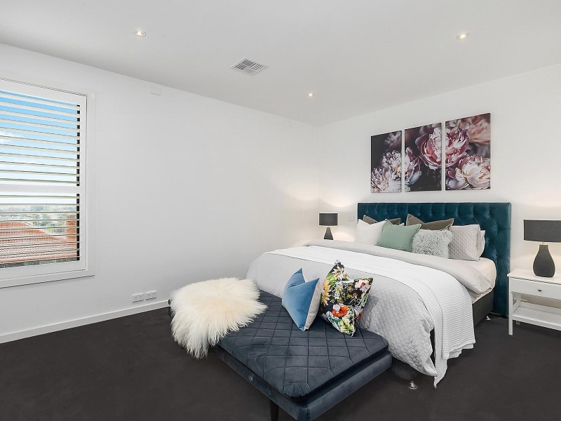 31 Montpellier Drive, Highton VIC 3216