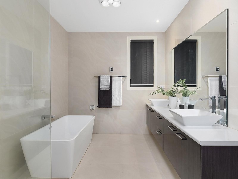 31 Montpellier Drive, Highton VIC 3216