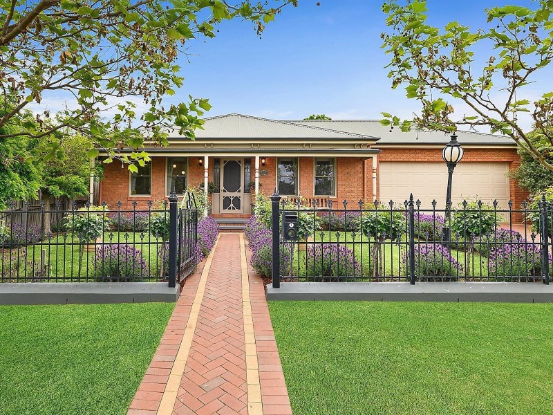1 Merrick Court, Highton VIC 3216