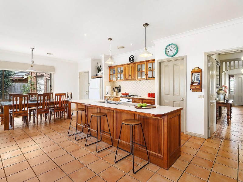 1 Merrick Court, Highton VIC 3216