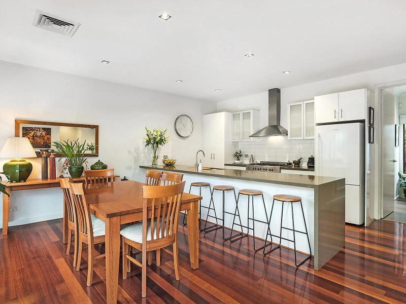 2/43 Wellington Street, Geelong West VIC 3218