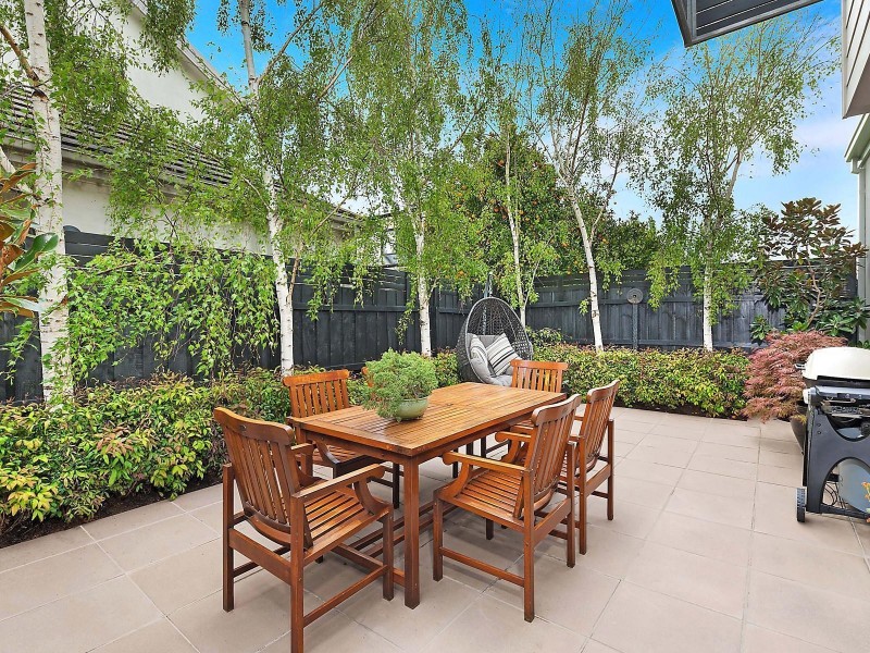 2/43 Wellington Street, Geelong West VIC 3218