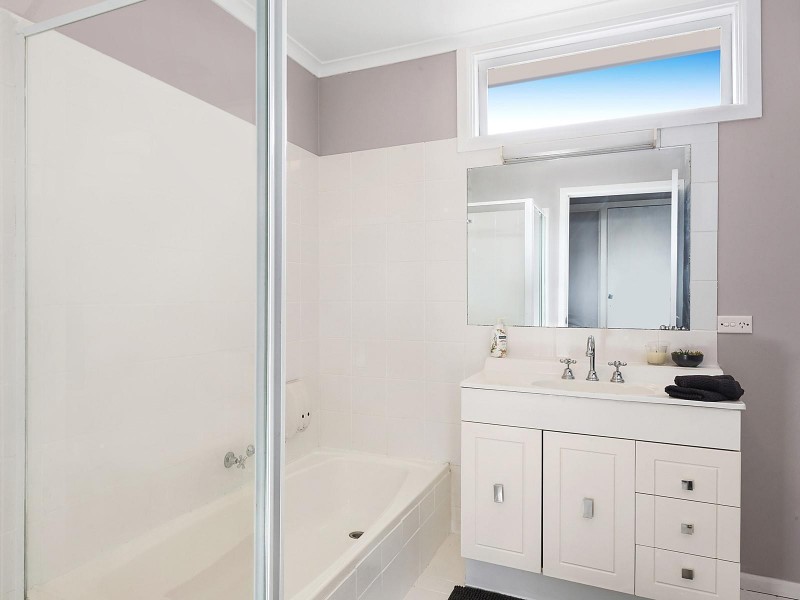 10 Barunah Court, Leopold VIC 3224