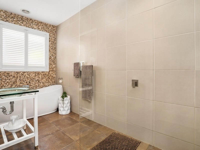1 Napier Street, Geelong West VIC 3218