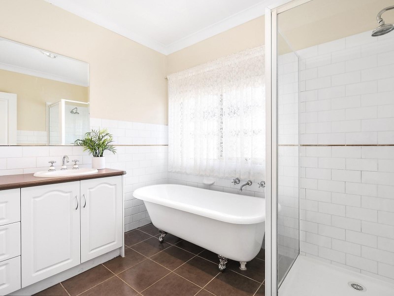 20 St Cuthberts Court, Marshall VIC 3216