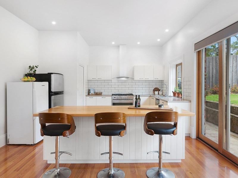 38 Nantes Street, Newtown VIC 3220