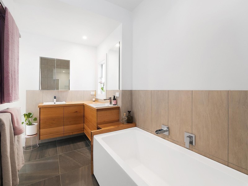 38 Nantes Street, Newtown VIC 3220