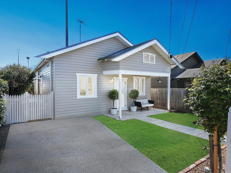 92 Waratah Street, Geelong West VIC 3218