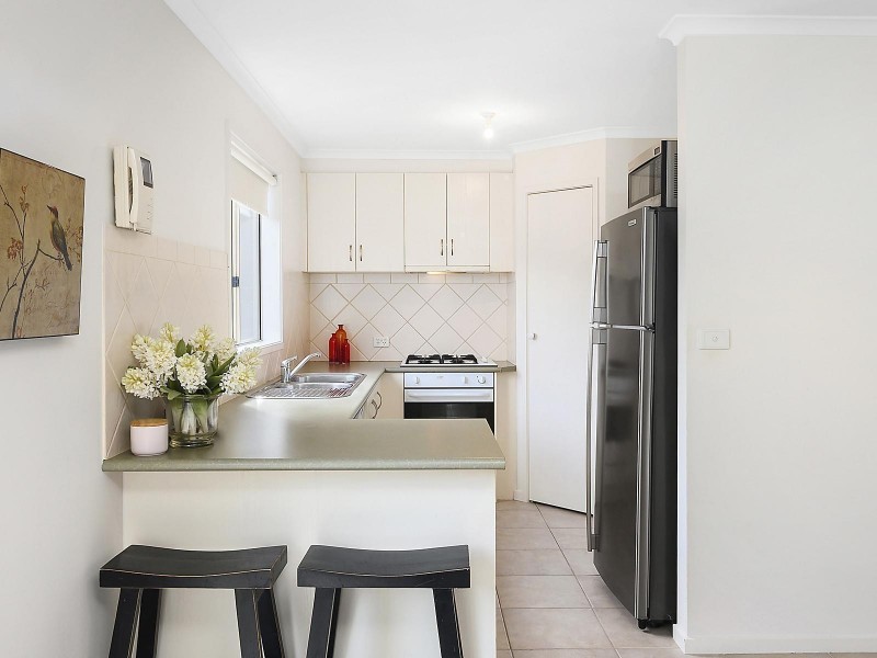 2/1 Elizabeth Street, Belmont VIC 3216